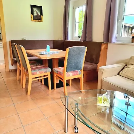 Waldheim Apartment *