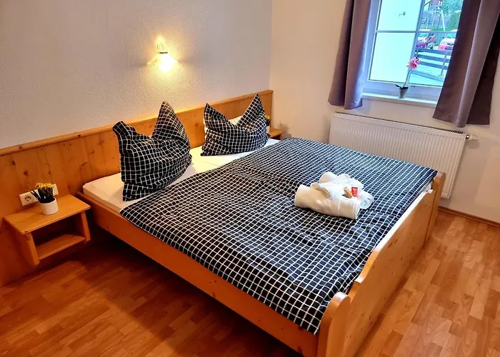 Waldheim Apartment *