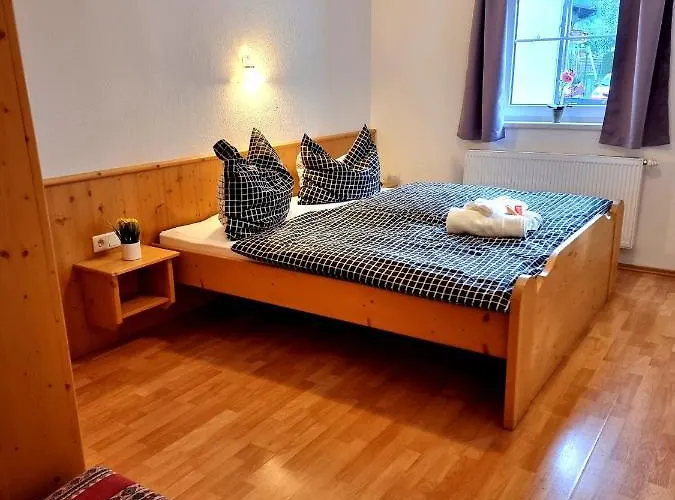 Waldheim زيل أم زيلر